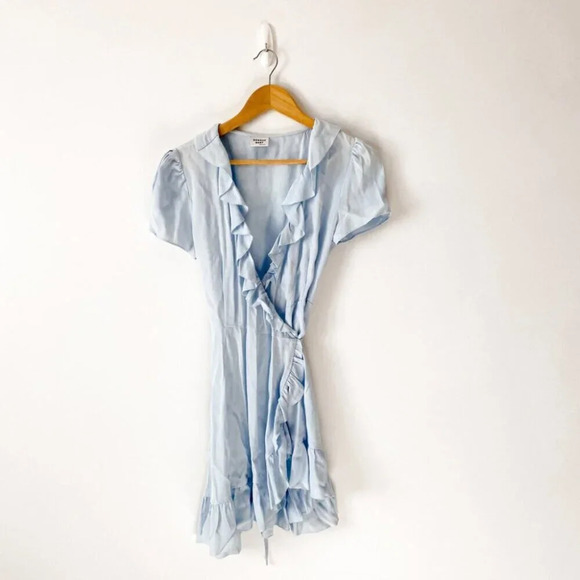 Aritzia Sunday Best Ruffle Wrap Dress Light Blue Size Small - Picture 2 of 6